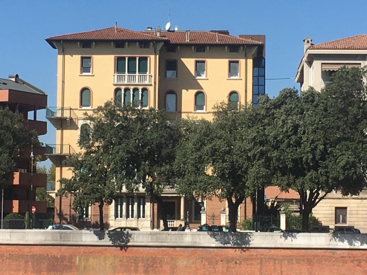 Adige Penthouse Aparthotel Verona Exterior photo